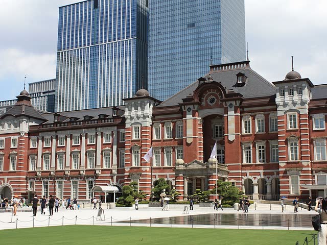 Tokyo Station, Marunouchi side